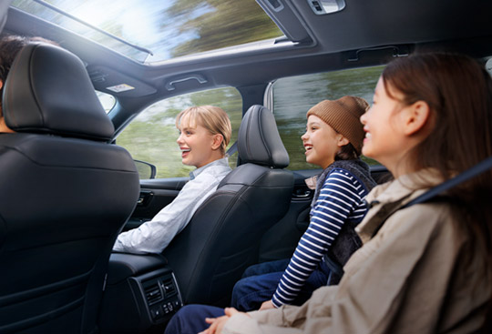 <sg-lang1>Techo solar de cristal corredizo con ajuste de inclinación)y apertura eléctrica</sg-lang1><sg-lang2></sg-lang2><sg-lang3></sg-lang3>